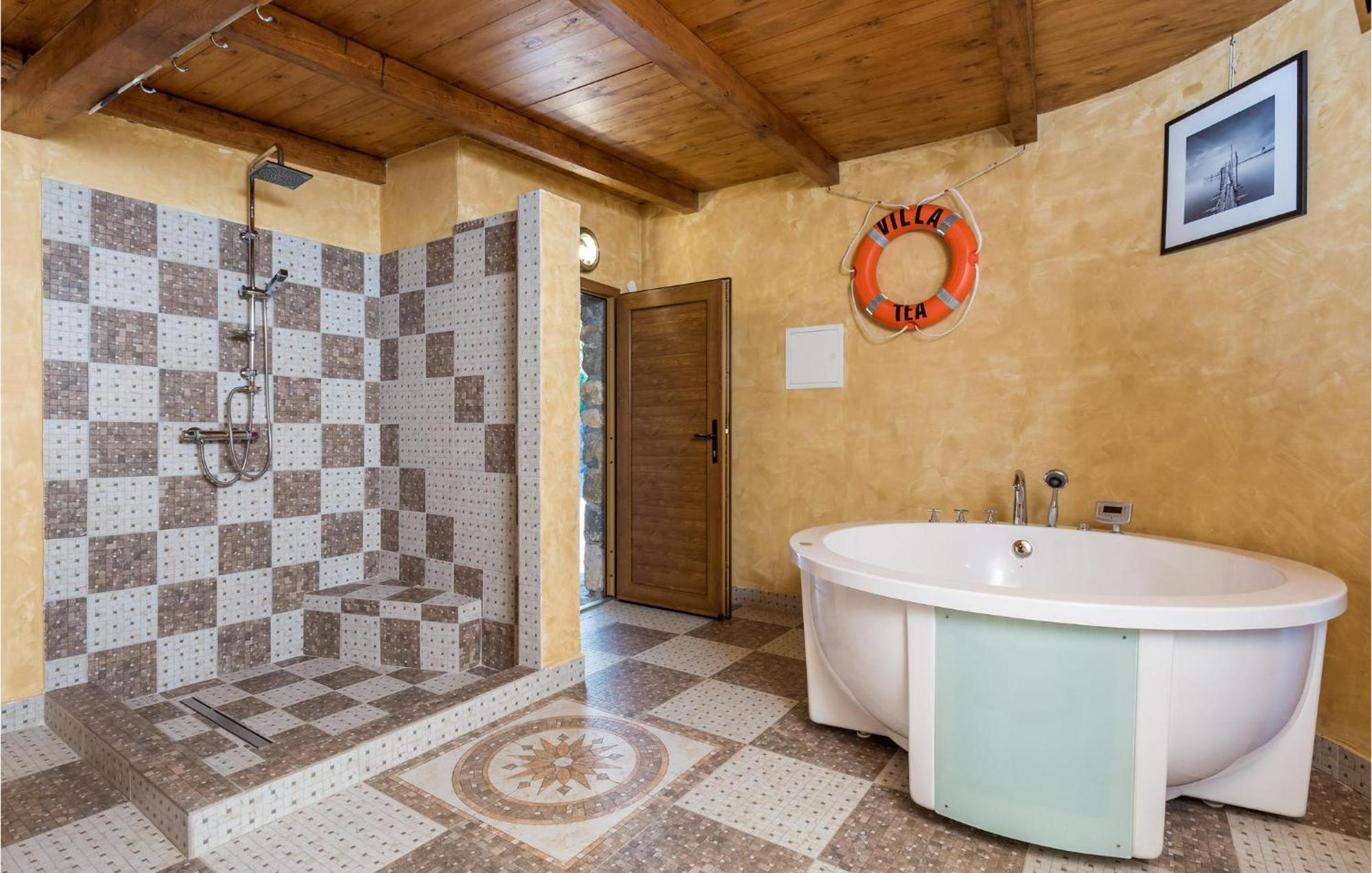 Gorgeous Home In Zgaljici With Sauna エクステリア 写真