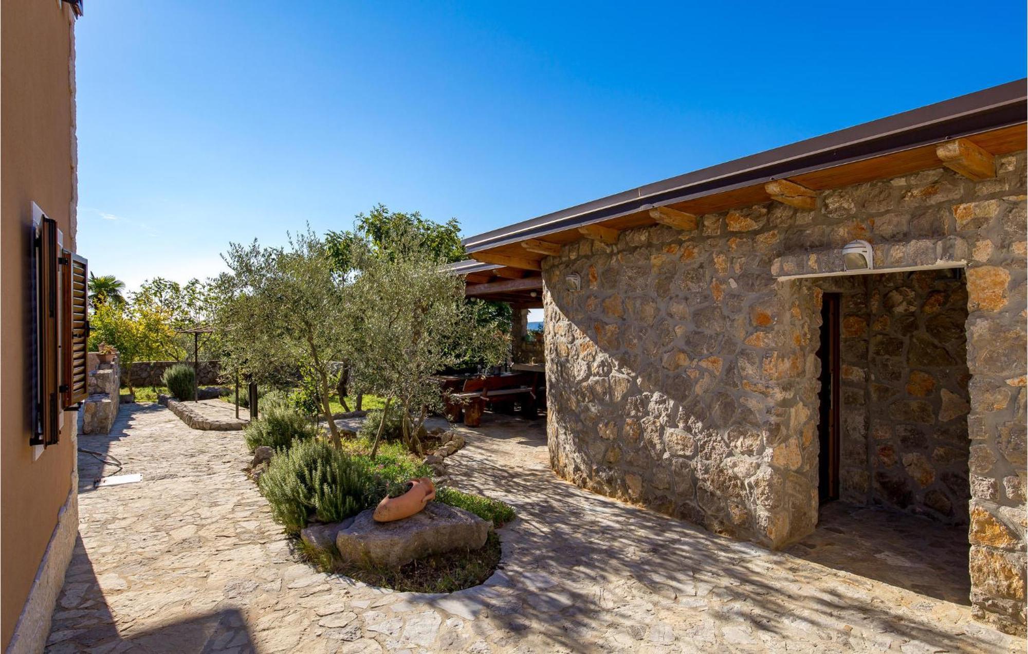 Gorgeous Home In Zgaljici With Sauna エクステリア 写真